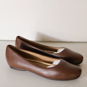 Naturalizer Maxwell Flat Women 11N Narrow Ballet Brown Slip On Round Toe Comfort